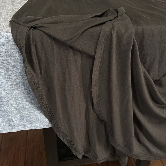 White Mark NWT Women’s XL Black Cold Shoulder Ruffle Adjustable Strap Maxi Dress - Picture 7 of 7